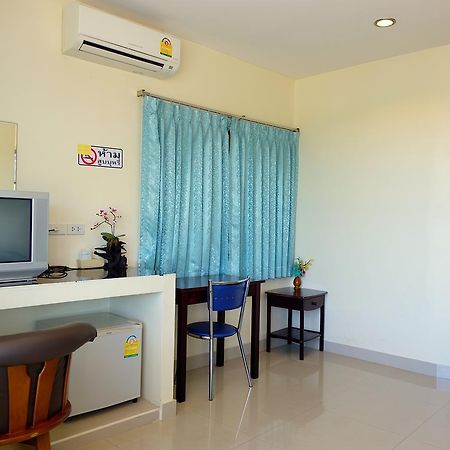 Krabi Marina Seaview Hotel Екстериор снимка