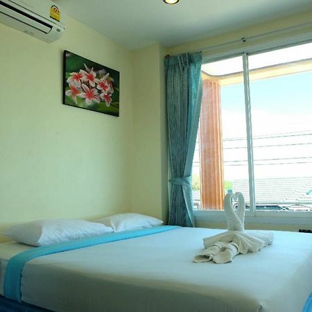 Krabi Marina Seaview Hotel Екстериор снимка