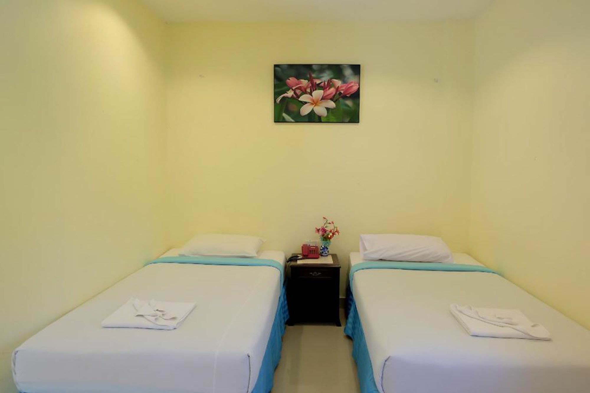 Krabi Marina Seaview Hotel Екстериор снимка
