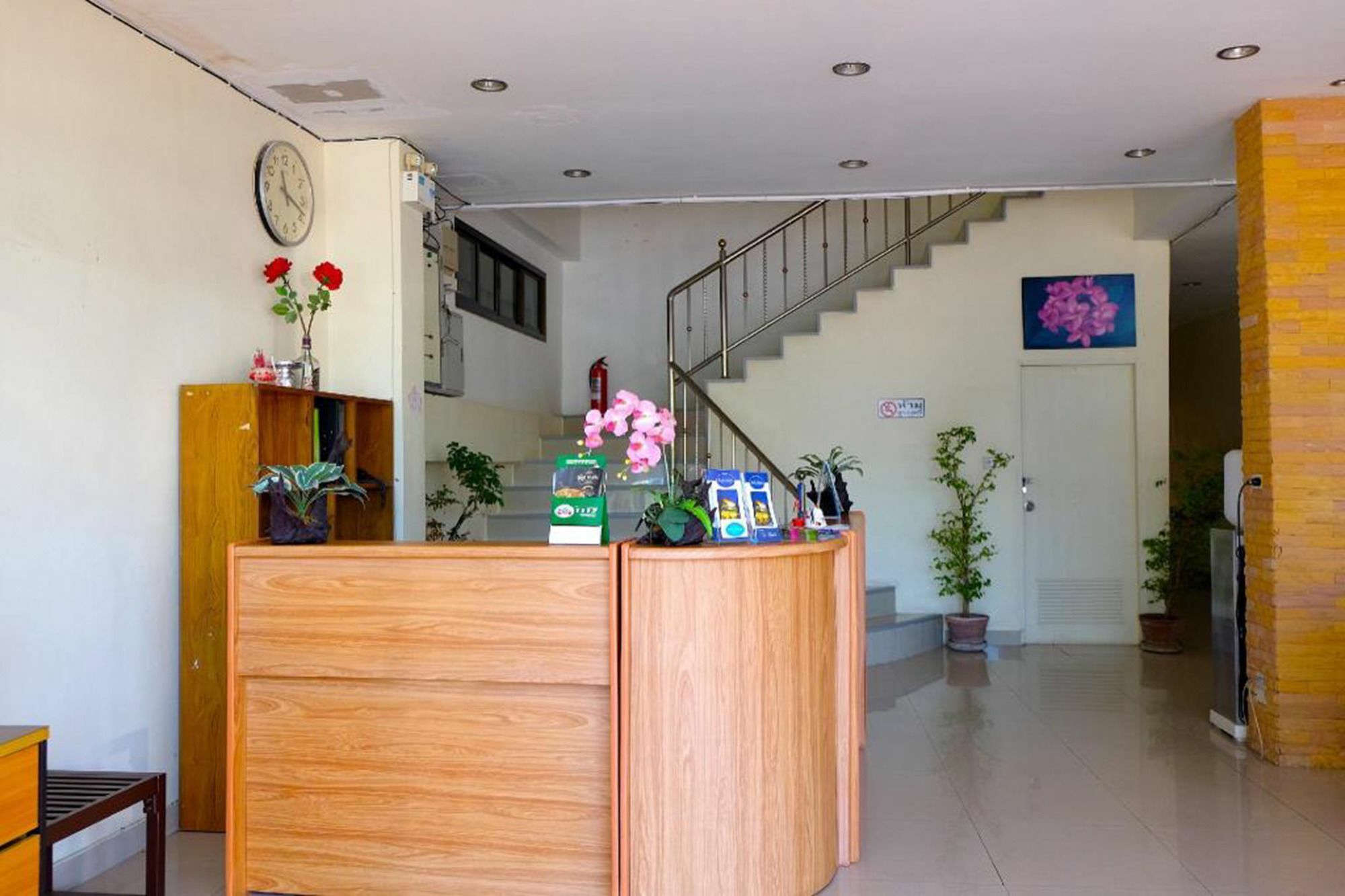 Krabi Marina Seaview Hotel Екстериор снимка
